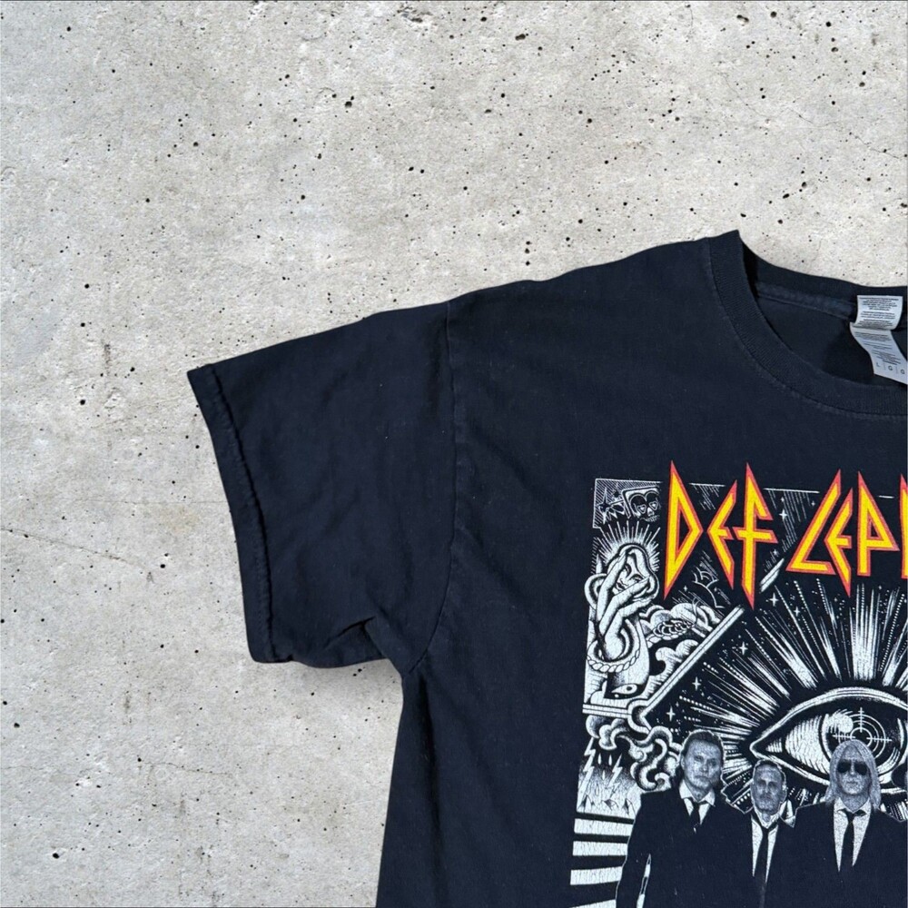 Def Leppard The Stadium Tour 2022 Concert T Shirt Mens Size Large Rock Graphic - Picture 4 of 8
